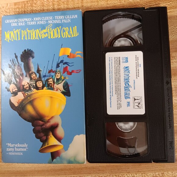 Monty Python and the Holy Grail 1975 VHS Terry Gilliam Jones British Comedy VTG - Picture 6 of 7